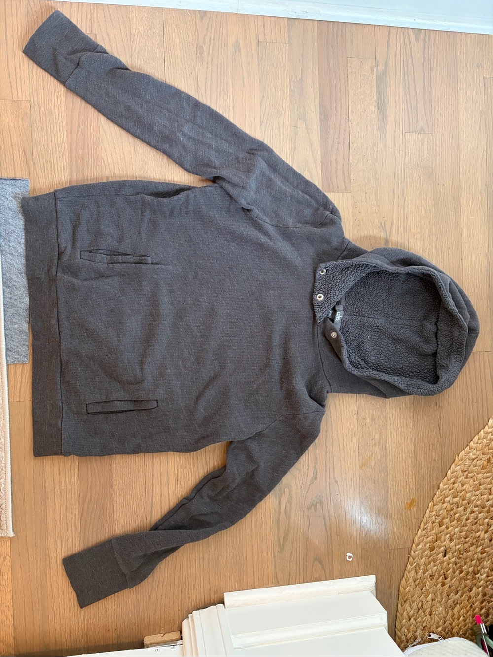 ALO Yoga Women’s Hooded Crewneck Sweater - Charcoal Brown/grey